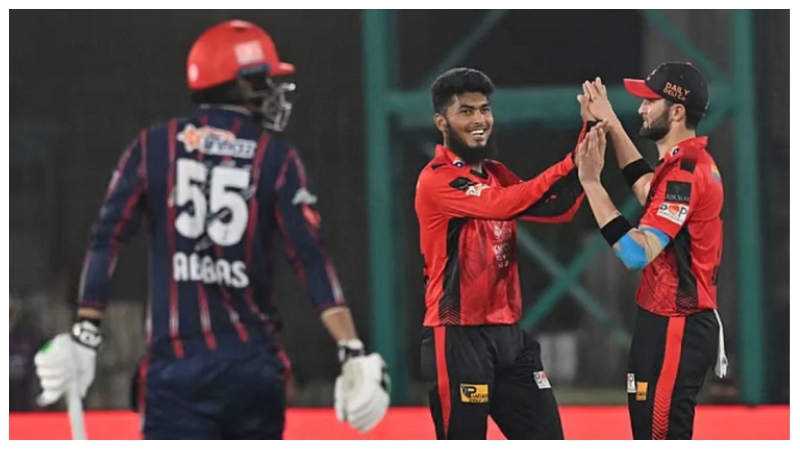 পিএসএলে প্রশংসায় ভাসছেন রিশাদ, জেতালেন দলকে