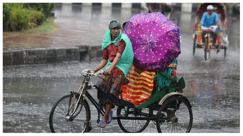 রাজধানীসহ দেশের বিভিন্ন স্থানে বৃষ্টি, এমন অবস্থা কদিন থাকবে
