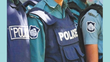রাজধানী ঢাকা ছাড়তে পুলিশের আবেদনের হিড়িক