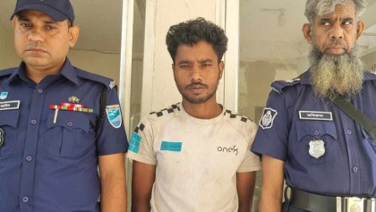 নিজ  মেয়েকে ধর্ষণ  বাবা গ্রেপ্তার