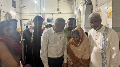  নির্যাতনের শিকার শিশুর খোঁজ নিলেন তারেক রহমান