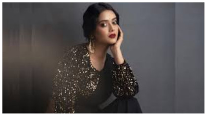 অভিনয় করেছেন ডিজে হিসেবে