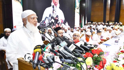আমাদের ভাগ ভাগ, টুকরো টুকরো করে, আমাদের মাথায় আর কেউ কাঁঠাল ভেঙে খেতে পারবে না: জামায়াত আমির
