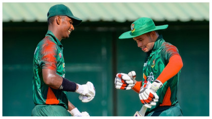  কলম্বোতে চমক দেখালো বাংলাদেশ