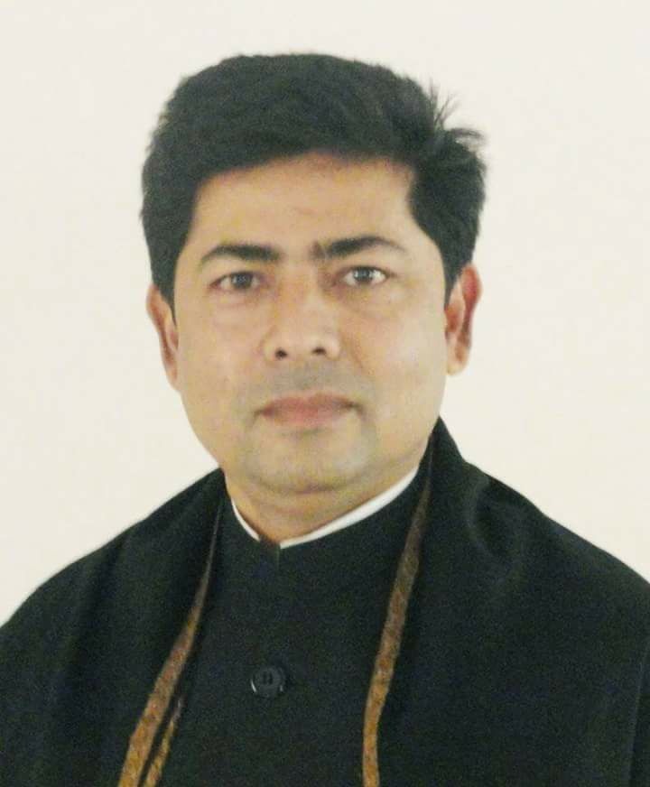  বরিশালের আওয়ামী লীগ নেতা আটক বিমানবন্দরে