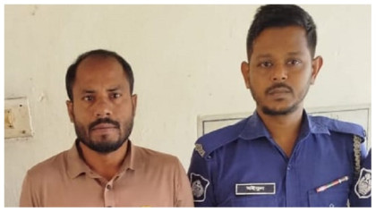 নাজিরপুরে  গ্রেপ্তার সেচ্ছাসেবক দল নেতা