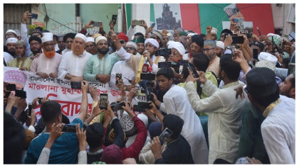 
খুনিরা গ্রেপ্তার না হলে কঠোর কর্মসূচির হুঁশিয়ারি
