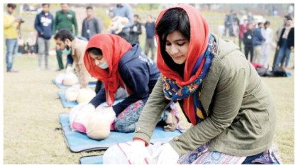 ভারতের বিরুদ্ধে প্রস্তুতি নিচ্ছে পাকিস্তানের নারীরাও
