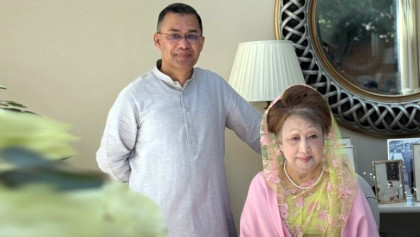 বিমানে নয়, খালেদা জিয়া ফিরবেন এয়ার অ্যাম্বুল্যান্সে