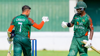 দ্রুততম দুই সেঞ্চুরির রেকর্ড, নতুন তারকা জাওয়াদ