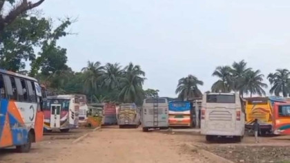 ভোলায় বাস চলাচল বন্ধ