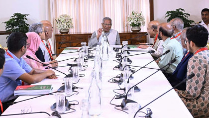 স্বাস্থ্য খাতের সংস্কার বাস্তবায়নে দ্রুত উদ্যোগ নিতে প্রধান উপদেষ্টার নির্দেশ