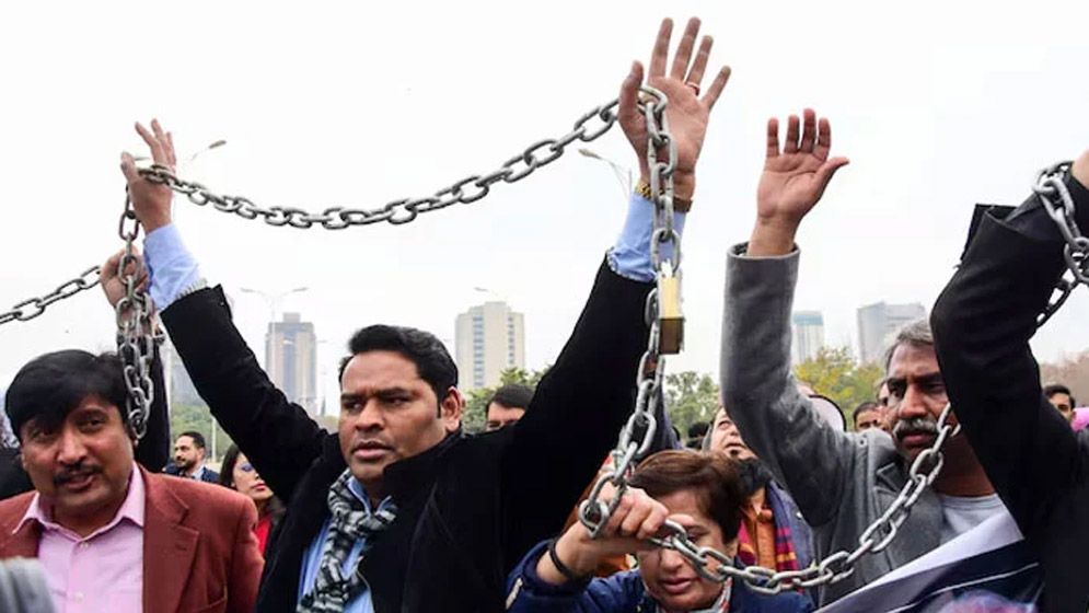 বিশ্ব গণমাধ্যম স্বাধীনতা সূচকে পাকিস্তানের পতন, ভারত-বাংলাদেশ নিয়েও উদ্বেগ প্রকাশ
