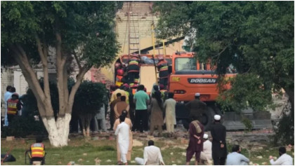 ভারতের দাবি ৭০ সন্ত্রাসীকে হত্যা, পাকিস্তান বলছে ২৬ জন বেসামরিক নিহত