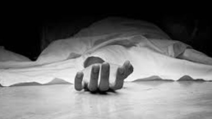 ছেলে বন্ধুকে বিয়ে করতে না পেরে  আত্মহত্যা