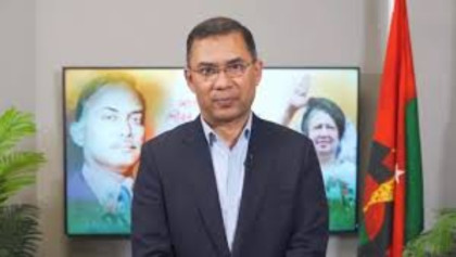 খালেদা জিয়াকে অভ্যর্থনা জানাতে আসা মানুষদের ধন্যবাদ জানালেন তারেক রহমান