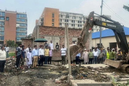 টঙ্গীতে শতাধিক অবৈধ বস্তি উচ্ছেদ, পুনরুদ্ধার হলো ২৪২ শতাংশ জমি