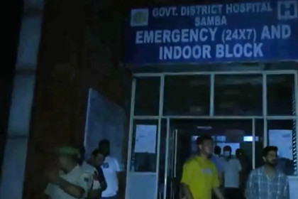 ভারত-শাসিত কাশ্মিরে ড্রোন ও ক্ষেপণাস্ত্র হামলার অভিযোগ, পাকিস্তানের অস্বীকার
