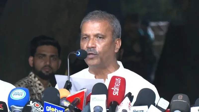দেশের রাজনীতিতে আওয়ামী লীগ নিষিদ্ধ