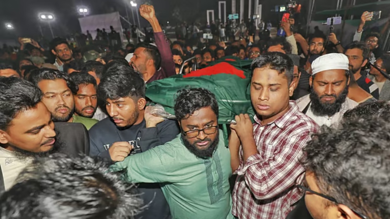 ঢাকার রাজপথে উত্তাপ, ইন্টারকন্টিনেন্টালে 'মার্চ টু যমুনা'
