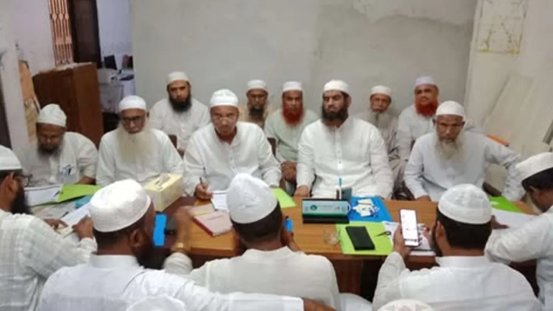 আওয়ামী লীগকে নিষিদ্ধ করা অপরিহার্য: মামুনুল হক