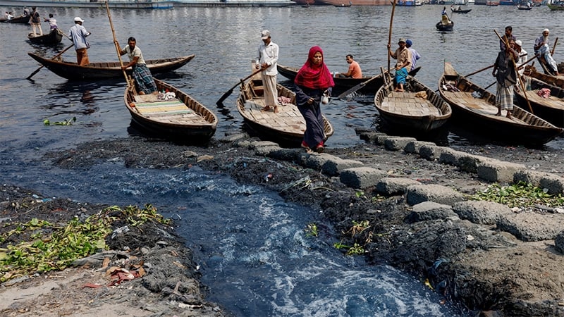 অ্যান্টিবায়োটিক থেকে নদীর পানিতে বিপর্যয়