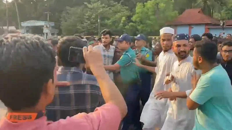 সিলেটে আ.লীগ সন্দেহে যুবককে গণপিটুনি