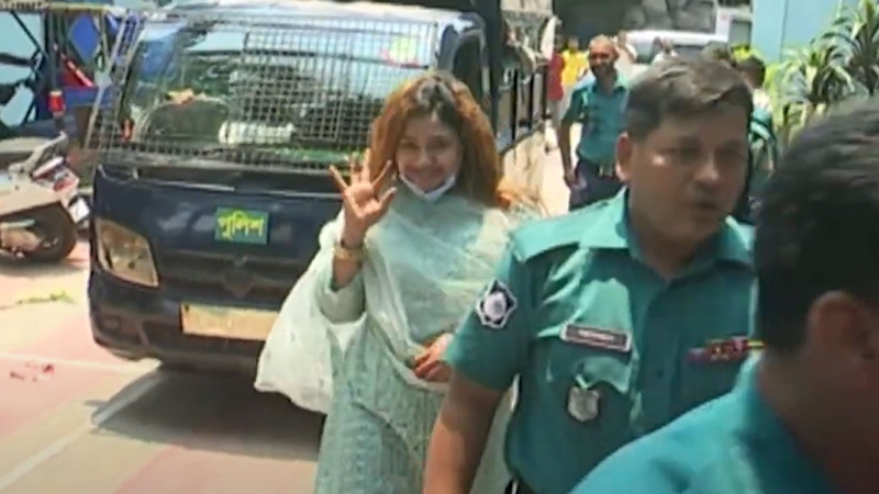 থানা হেফাজতে সন্ত্রাসী সাজ্জাদের স্ত্রী তামান্না 