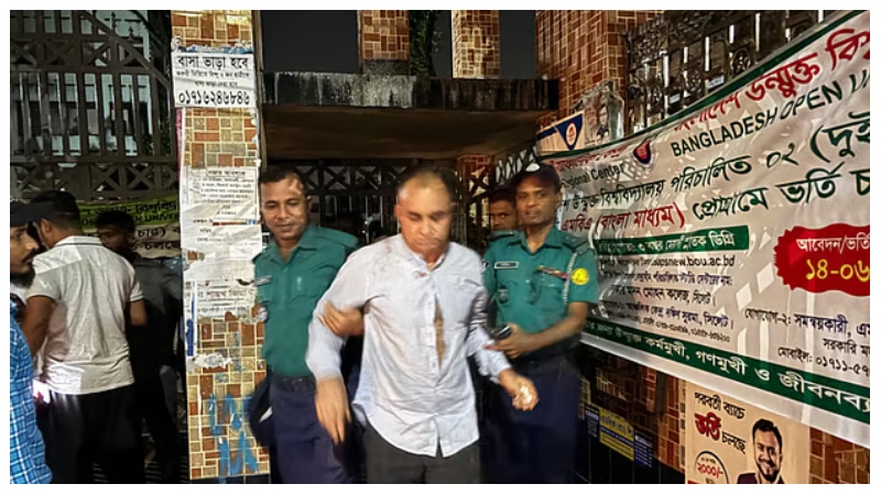 সিলেটে আ’লীগপন্থী ইউপি চেয়ারম্যানকে গণপিটুনি দিয়ে পুলিশে সোপর্দ

